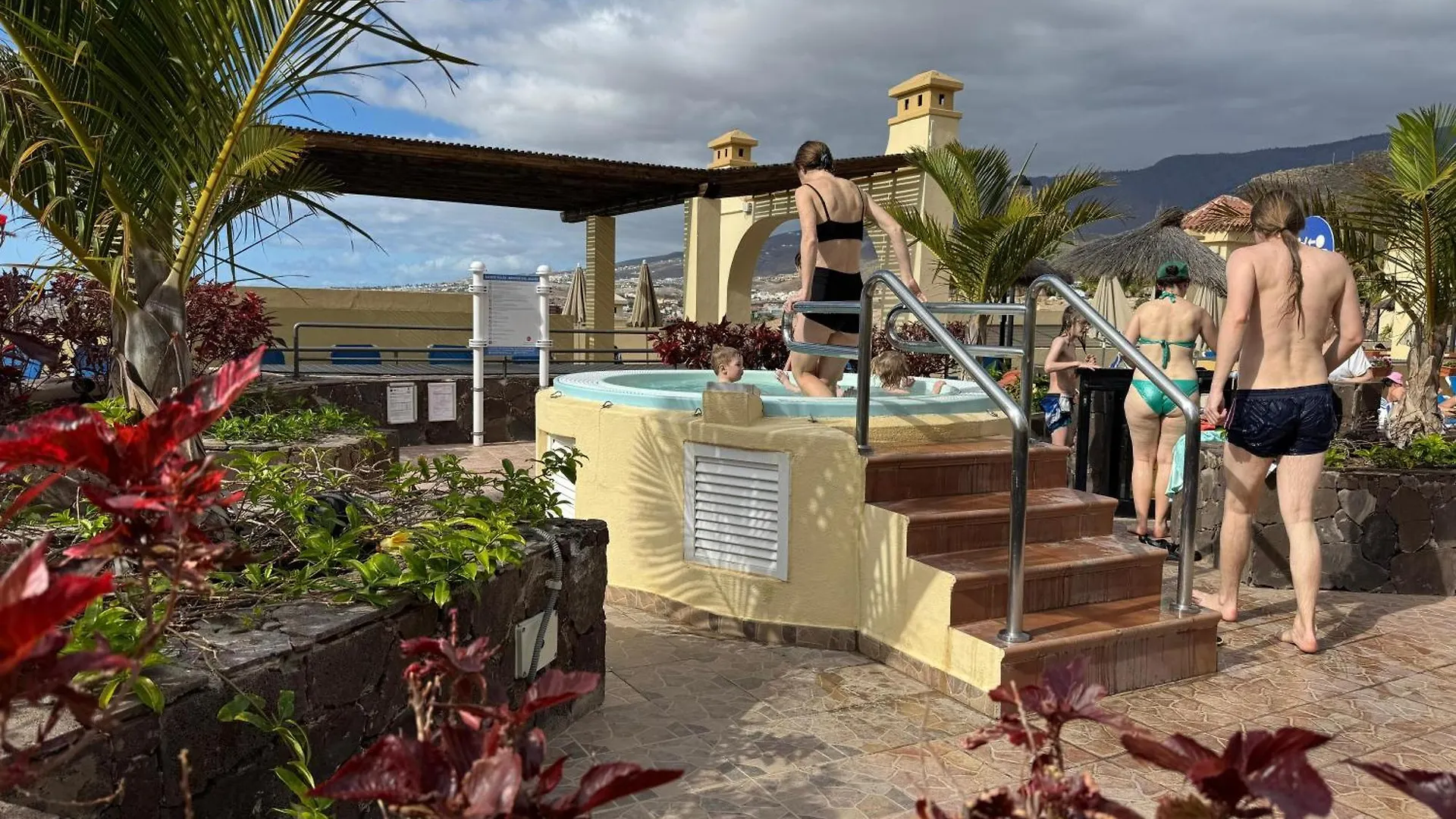 Torviscas Fantastic Apartment With Pool And Private Terrace Costa Adeje  0*, Costa Adeje (Tenerife)